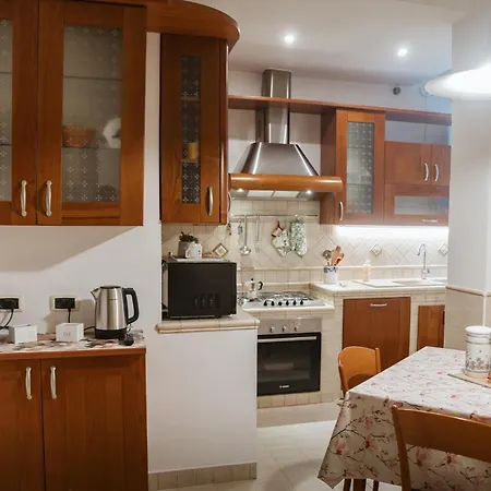 Appartamento A Casa Di Emy